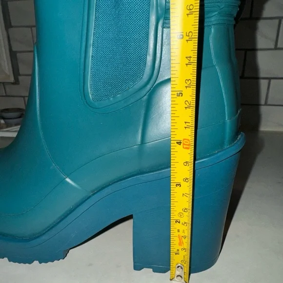 RARE Hunter Block Heel Chelsea Rain Boots - Picture 6 of 7